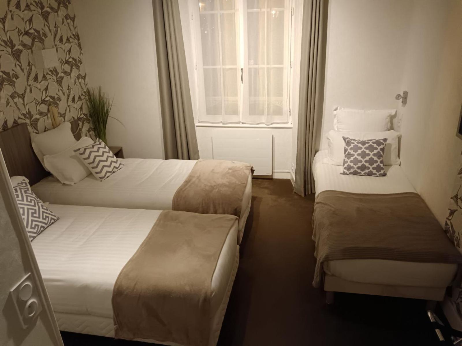 Le Declic Hotel Bayeux Luaran gambar